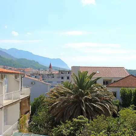 Laura Galileo Blizu Centra I Plaze *